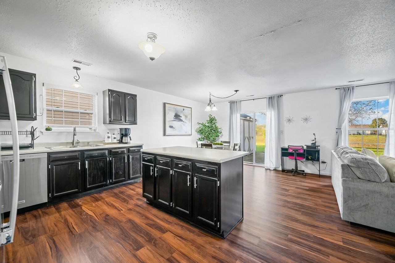 2386 Meadow Bend Dr #1397949P - Photo 2 of 50