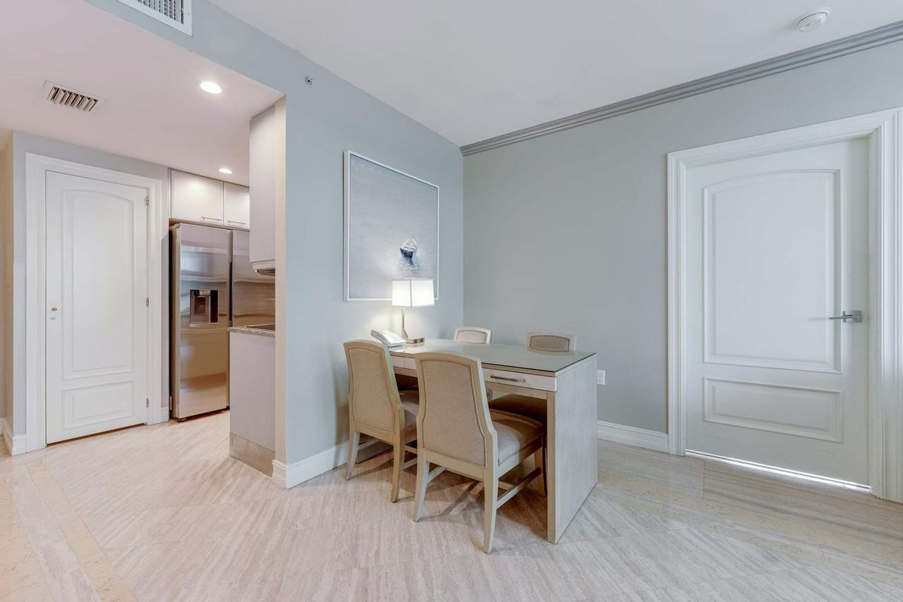 101 Ocean Dr #1399870P - Photo 7 of 24