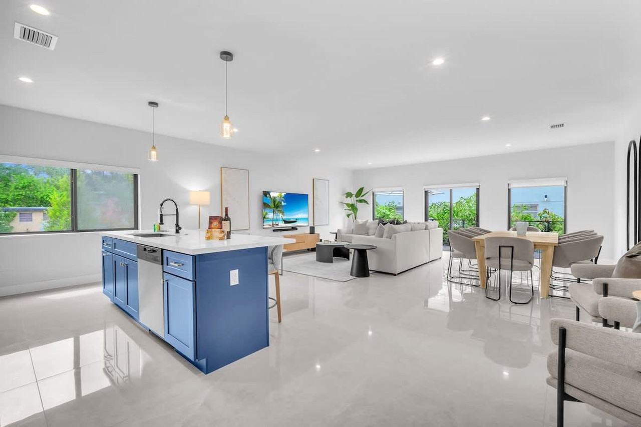 2951 Nw 13th St #1399868P - Photo 2 of 50