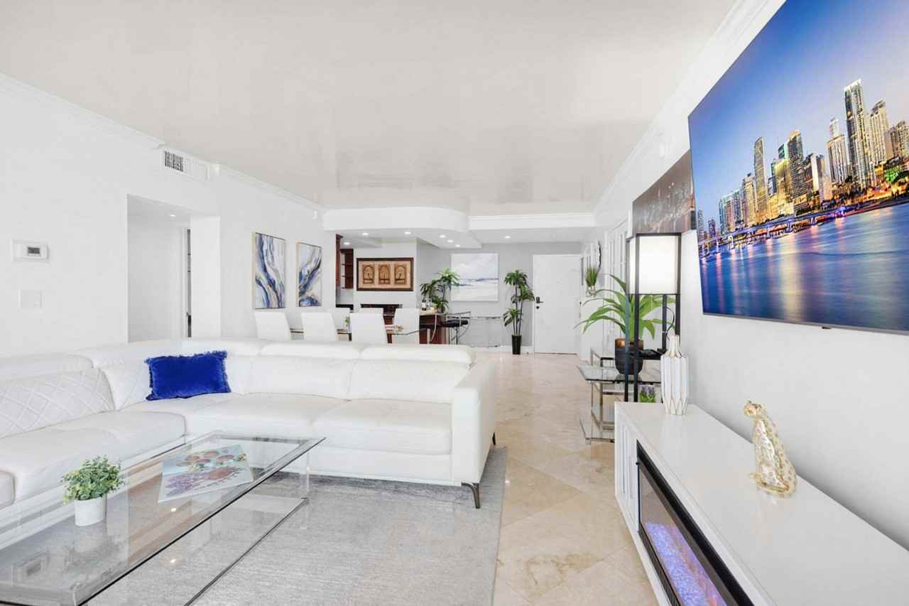 4001 South Ocean Drive - Photo 2 of 59