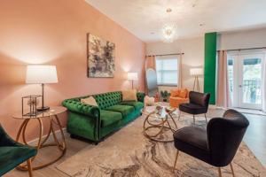 featured image of 202 E Main St