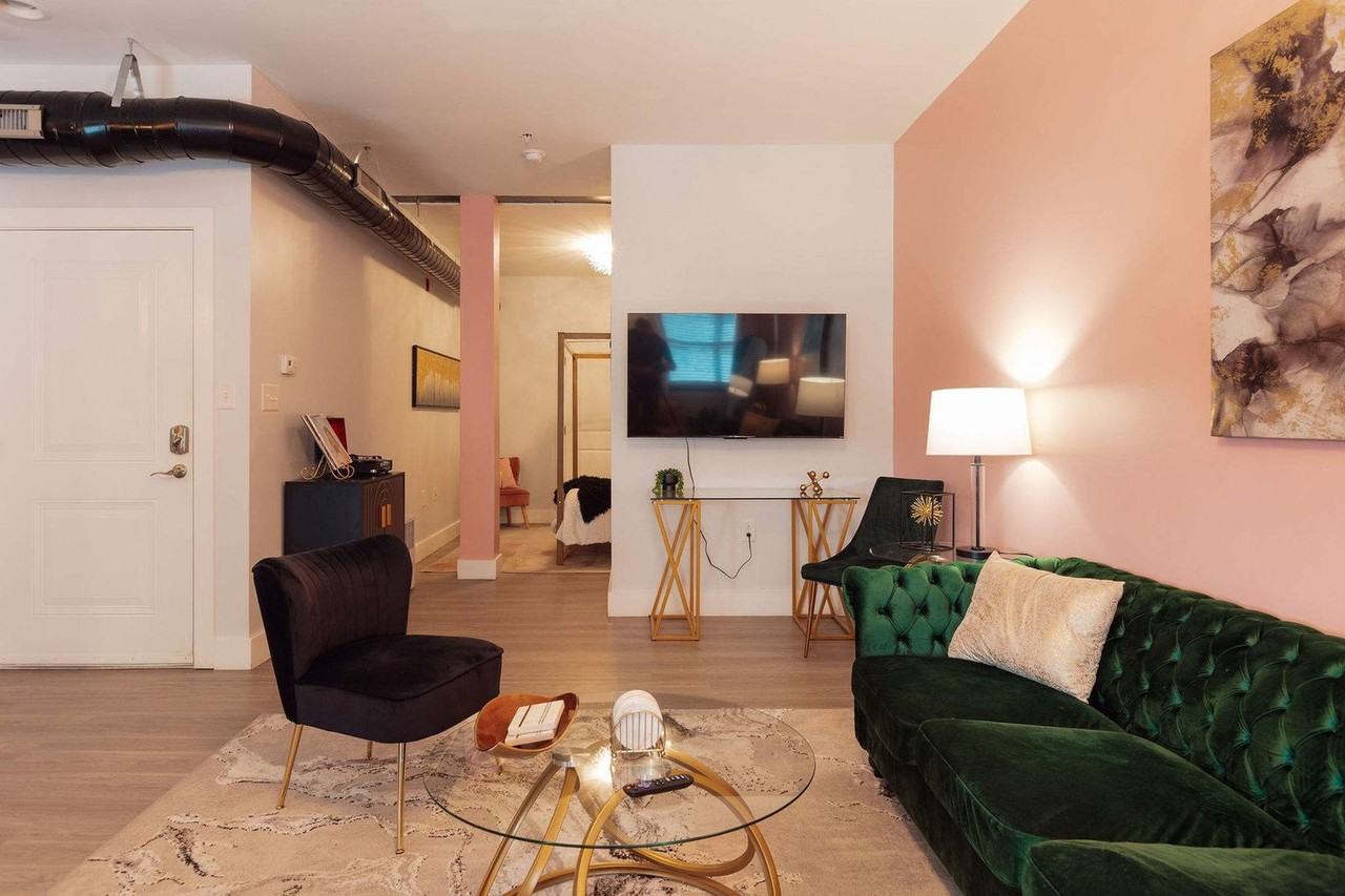 202 East Main Street - Photo 7 of 30