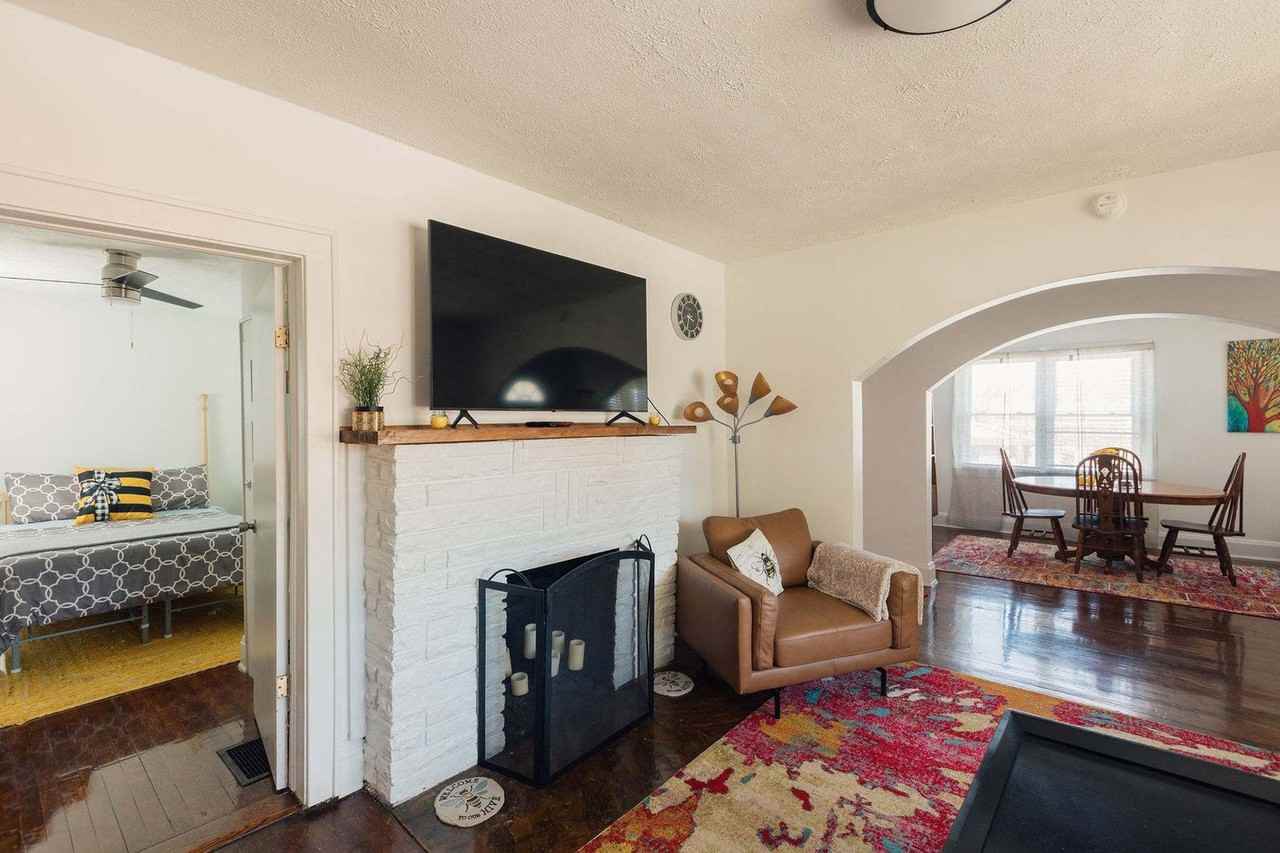 145 Midway St #1397968P - Photo 3 of 38