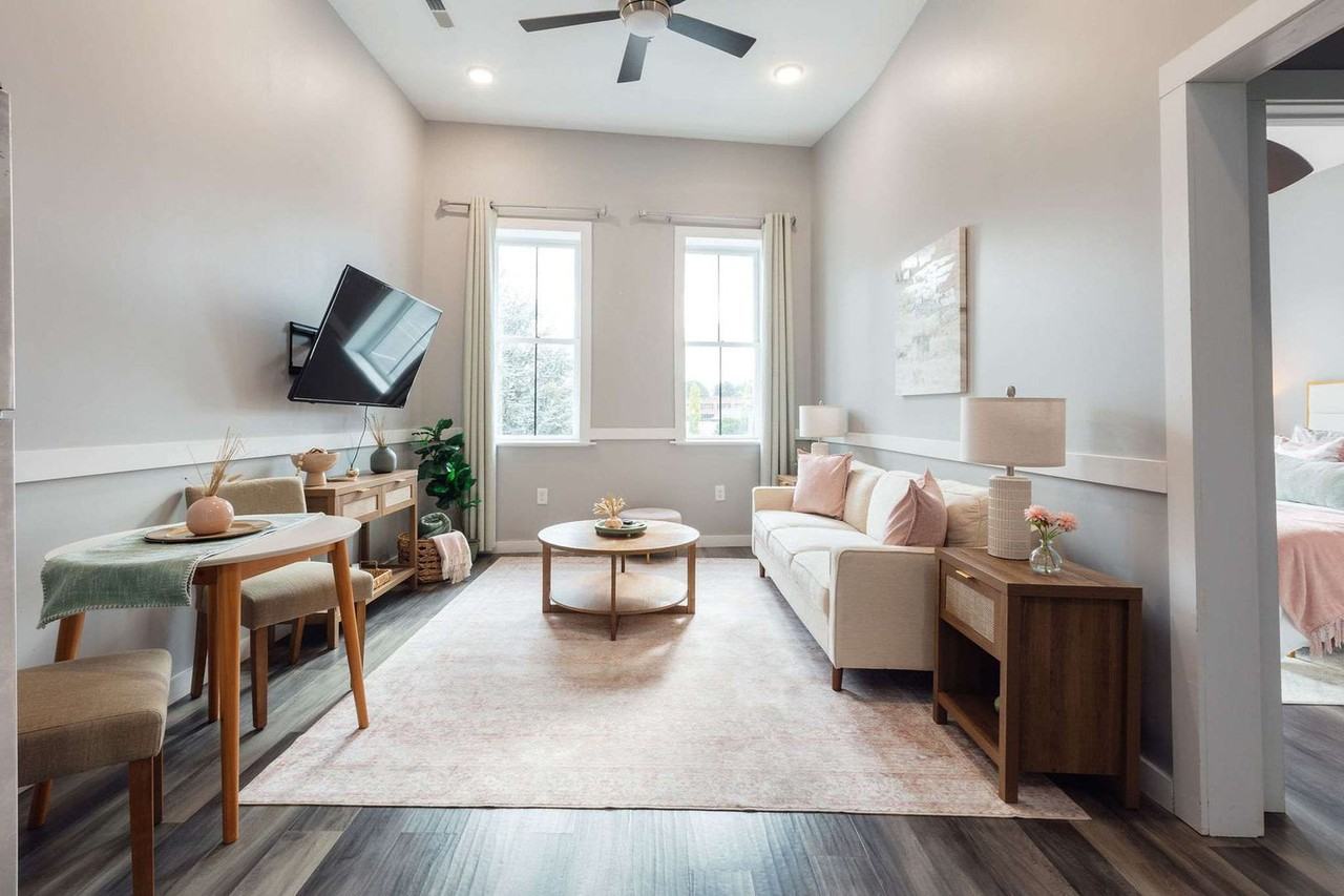 117 Spring St #1397972P - Photo 5 of 27