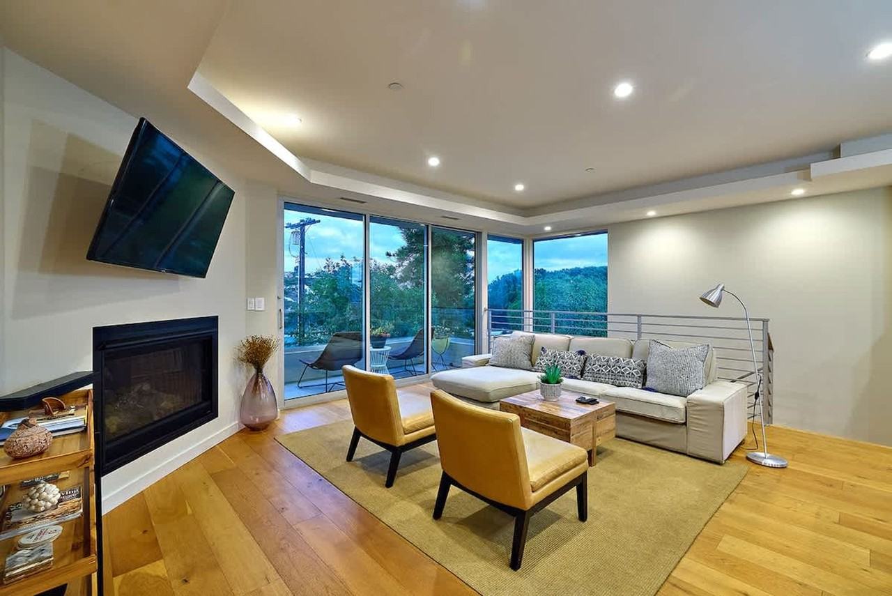 2310 Edinburg Ave #1407021P - Photo 2 of 31