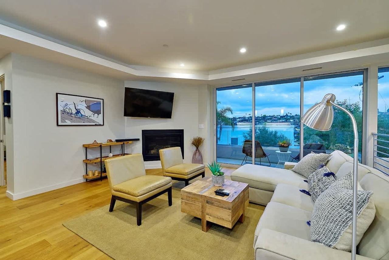 2310 Edinburg Ave #1407021P - Photo 3 of 31