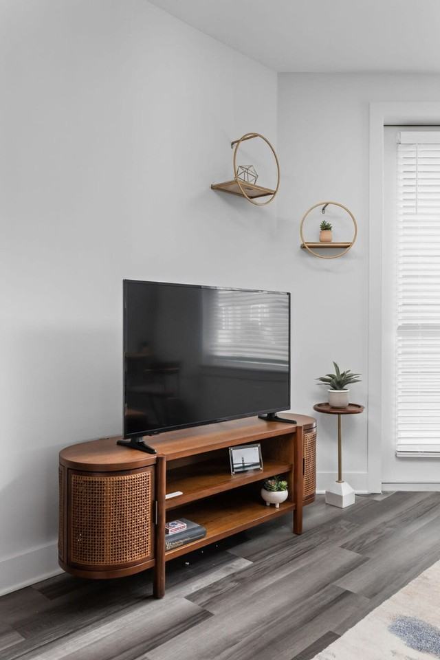 520 E Washington St #1407020P - Photo 3 of 30