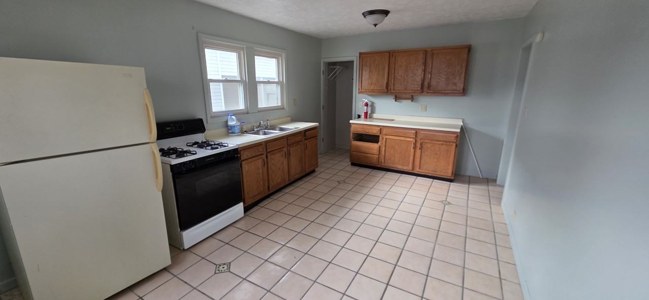 520 N 21st St - Photo 2 of 8