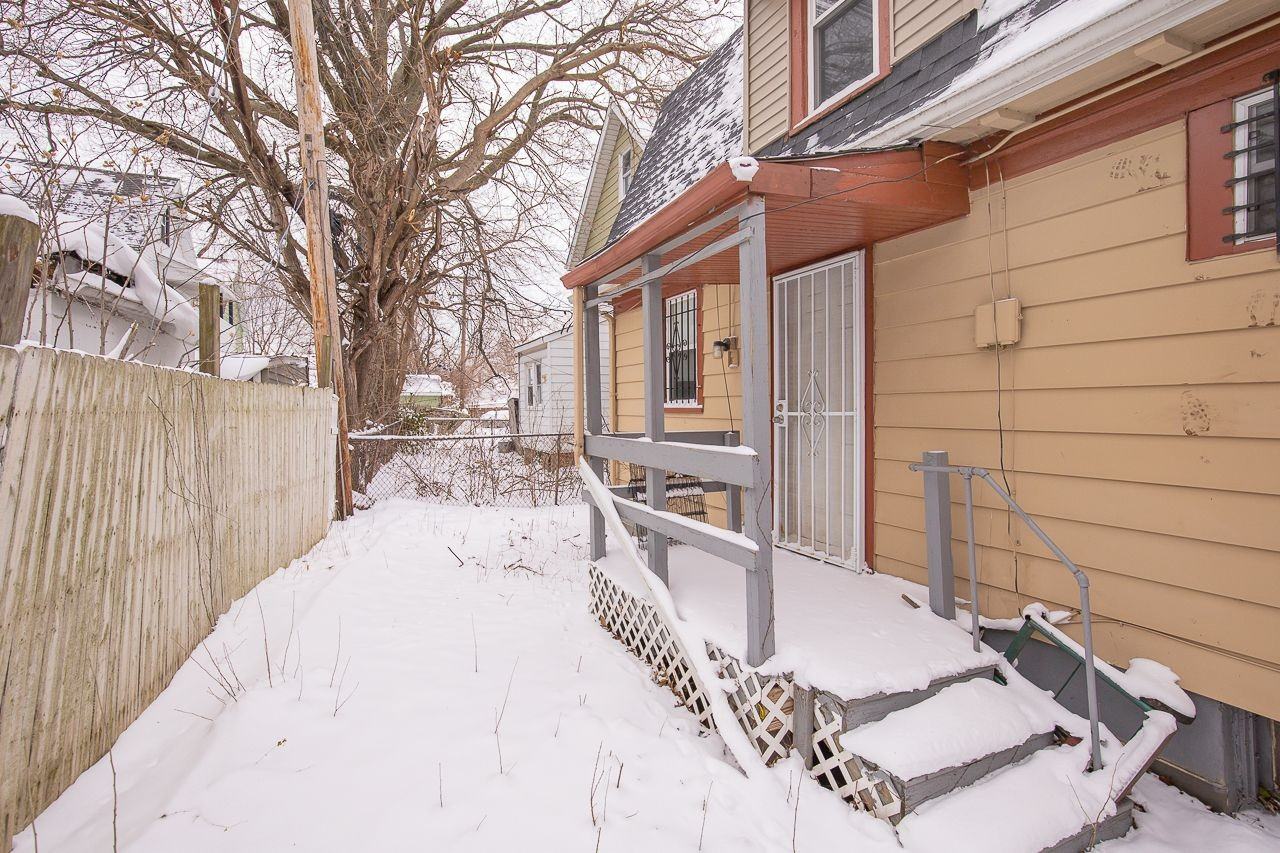 1388 Penhurst Rd - Photo 4 of 9