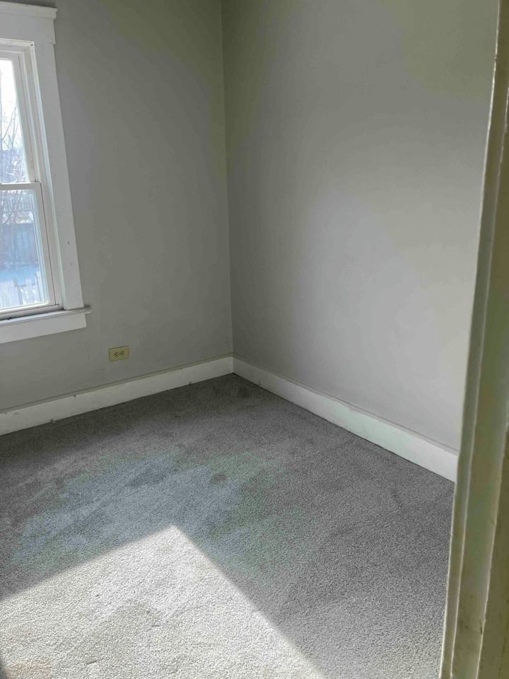 1388 Penhurst Rd - Photo 6 of 9