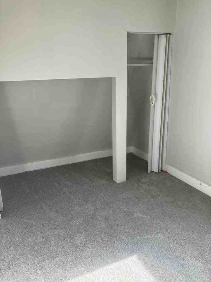 1388 Penhurst Rd - Photo 7 of 9