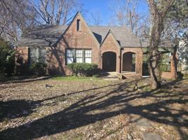 featured image of 1367 Woodward Ave