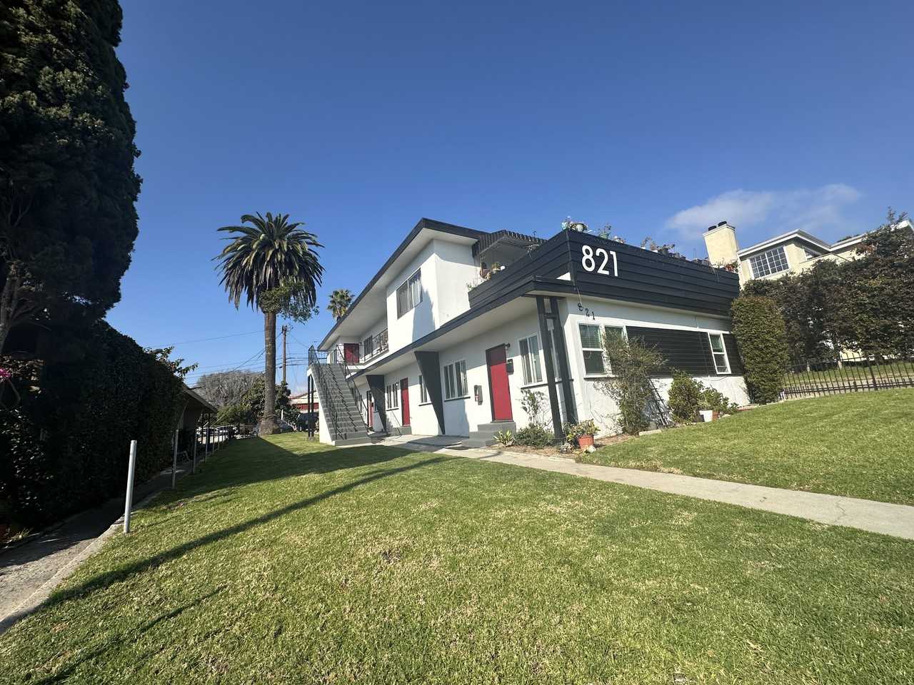 821 Maple St #C - Photo 3 of 20