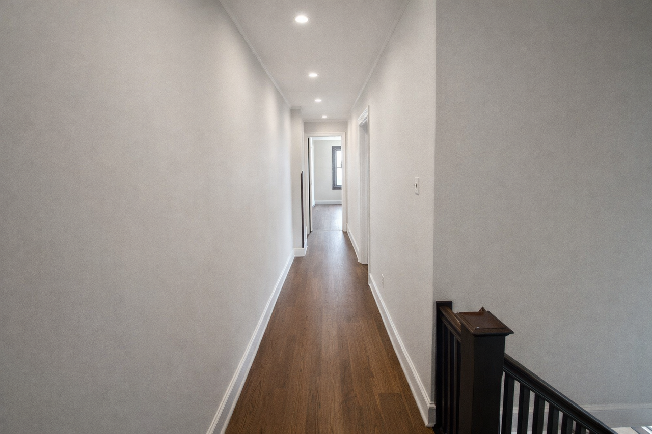 1135 N Lasalle St - Photo 6 of 8