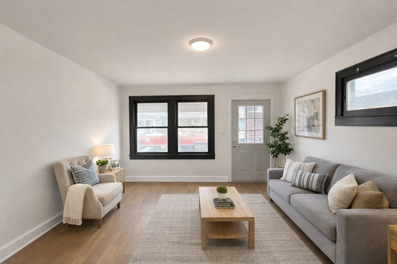 1135 N Lasalle St - Photo 7 of 8