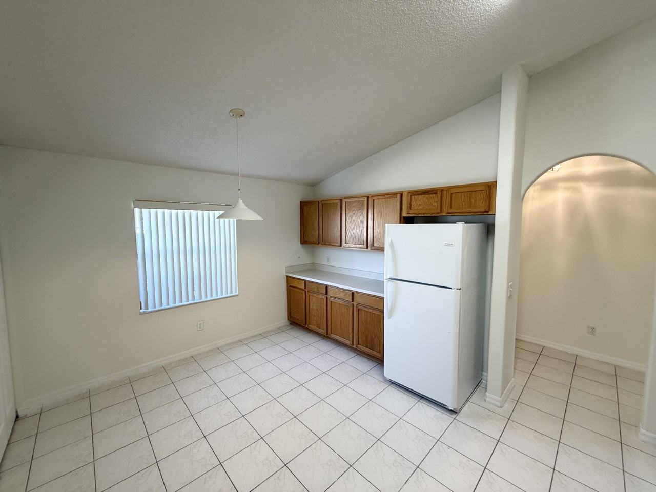 120 Foxhall Ln - Photo 3 of 25