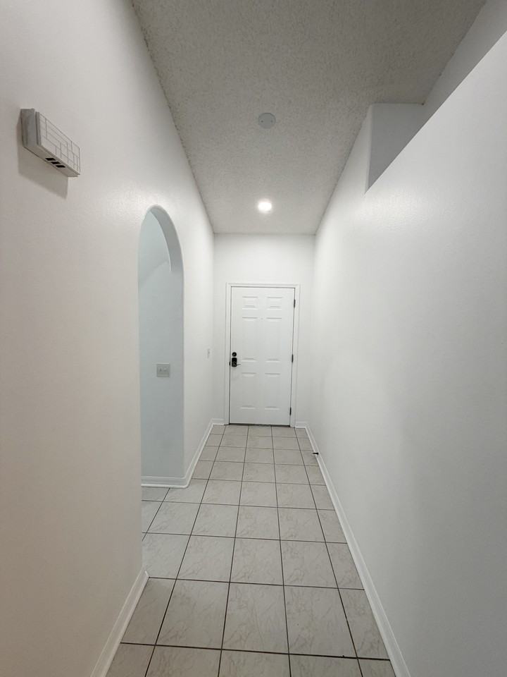 6 Folson Ln - Photo 3 of 29