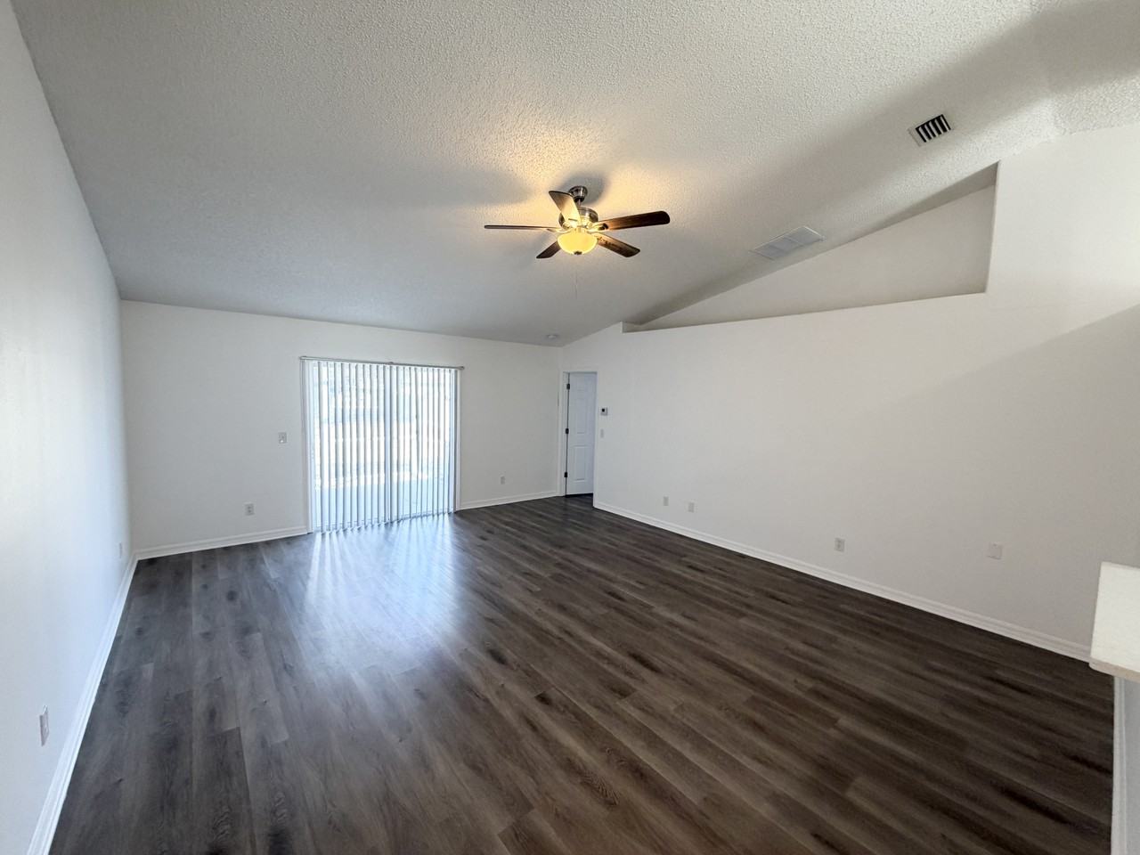 6 Folson Ln - Photo 4 of 29