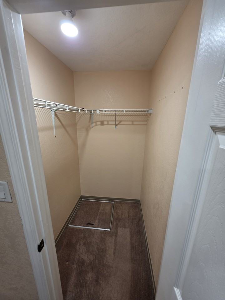 212 Broadway Blvd Se #3 - Photo 3 of 12