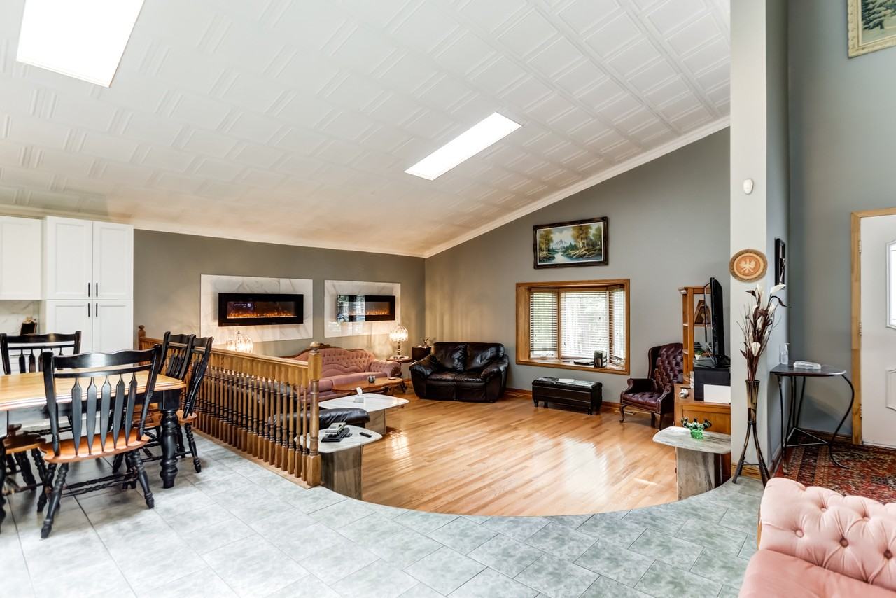 101 Miller Drive - Photo 3 of 11