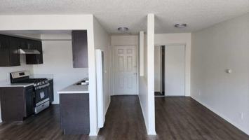 featured image of 663 W 5th St