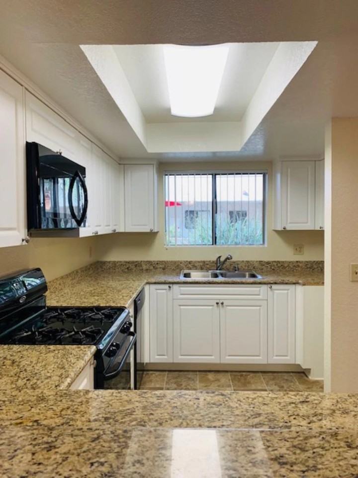 1140 Winchester - Photo 6 of 47