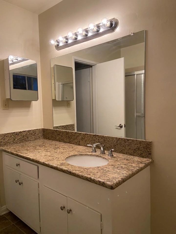 4415 Ocean View Blvd - Photo 5 of 39