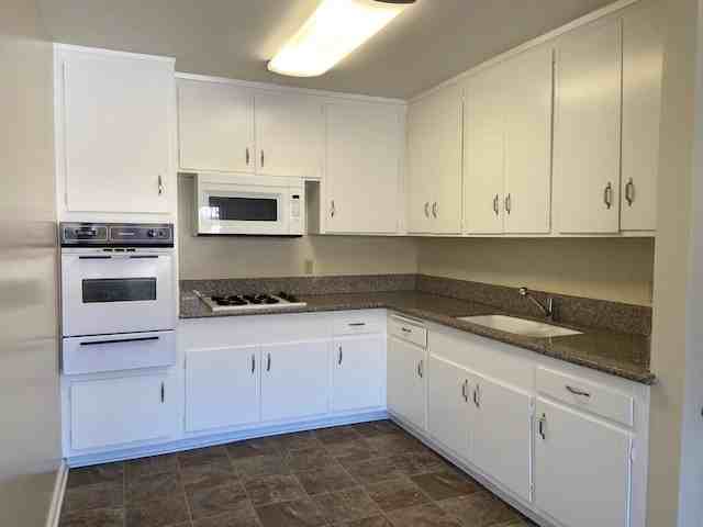 4439 Ocean View Blvd - Photo 3 of 24