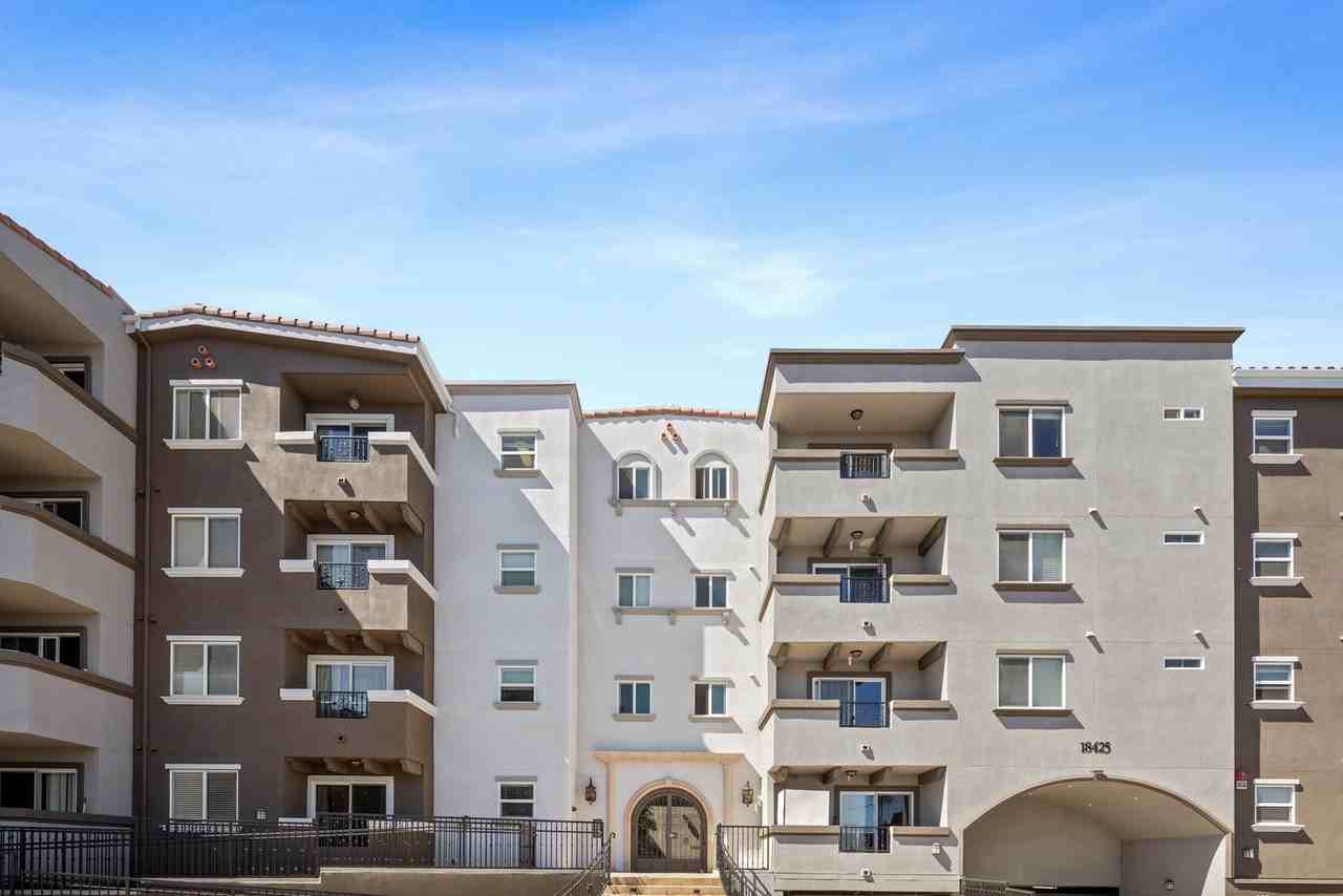 Malden Luxury Apartments - Photo 2 of 50