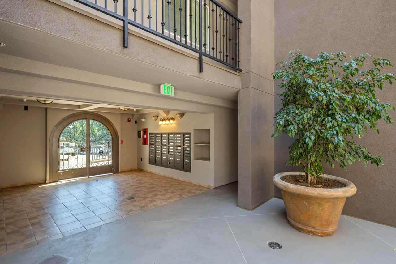 Malden Luxury Apartments - Photo 5 of 50