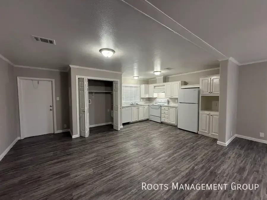 4503 Blue Bonnet Dr #4503B - Photo 3 of 25