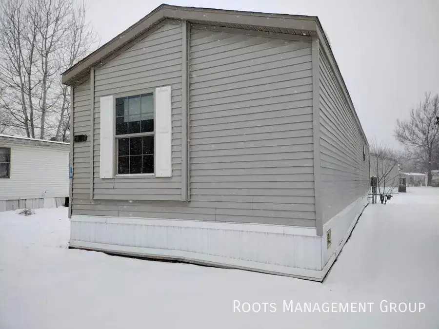 2317 Aurora Ave - Photo 2 of 10