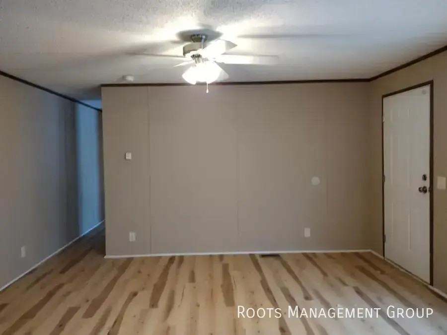 2317 Aurora Ave - Photo 3 of 10