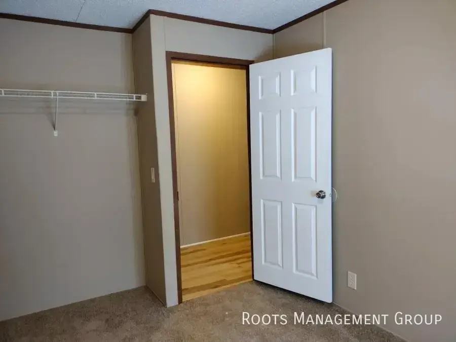 2317 Aurora Ave - Photo 7 of 10