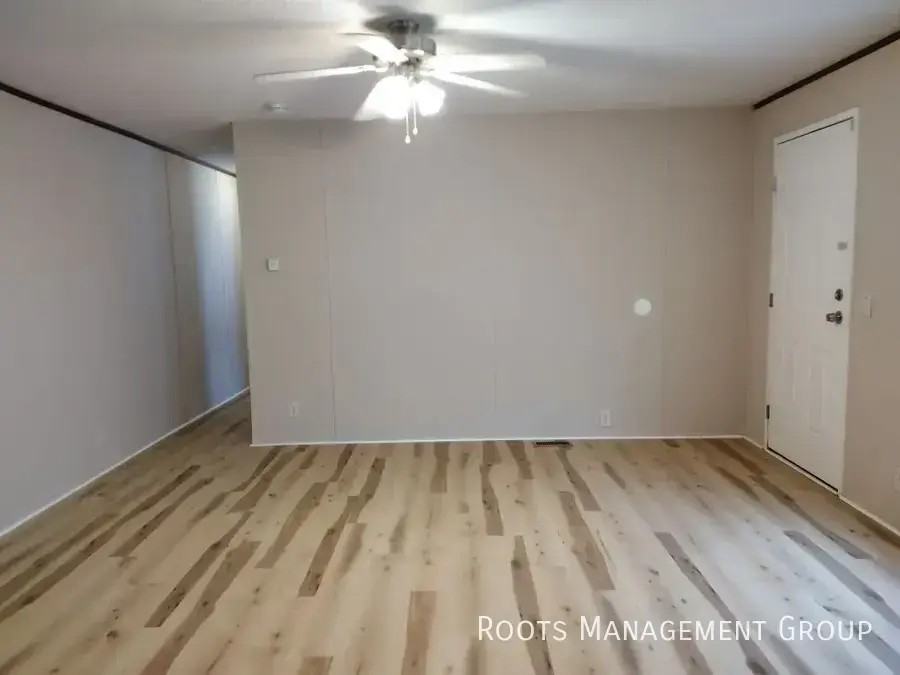 2301 Aurora Ave - Photo 5 of 11