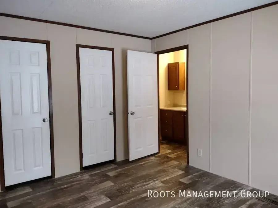 2301 Aurora Ave - Photo 7 of 11