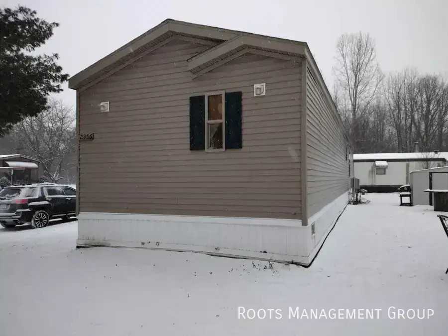 2356 Aurora Ave - Photo 2 of 10