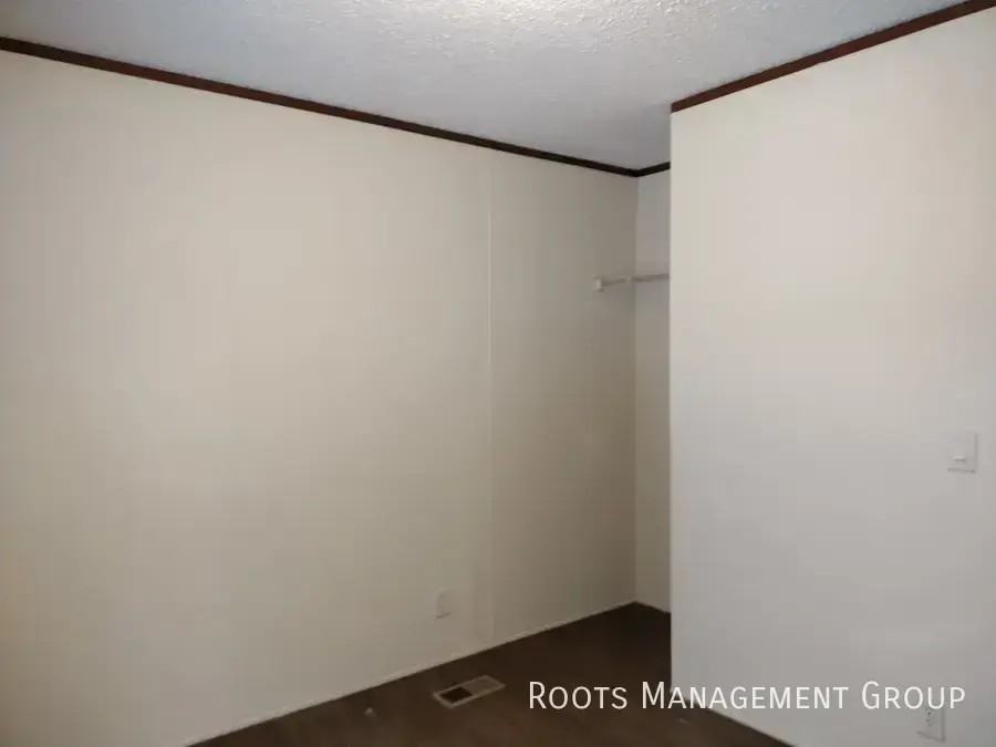 2356 Aurora Ave - Photo 7 of 10