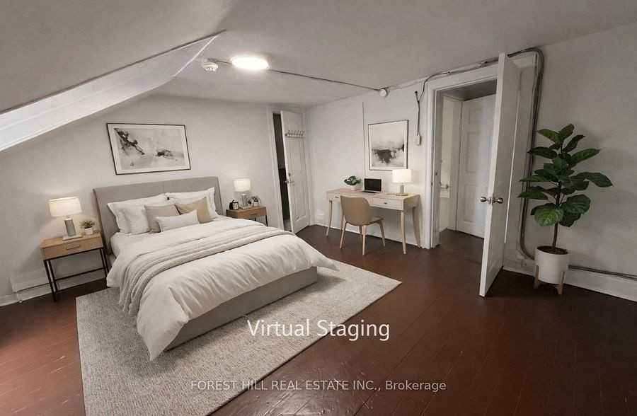 132 Dundas St E - Photo 5 of 6