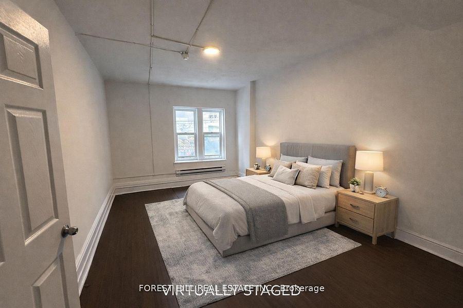 132 Dundas St E - Photo 6 of 6