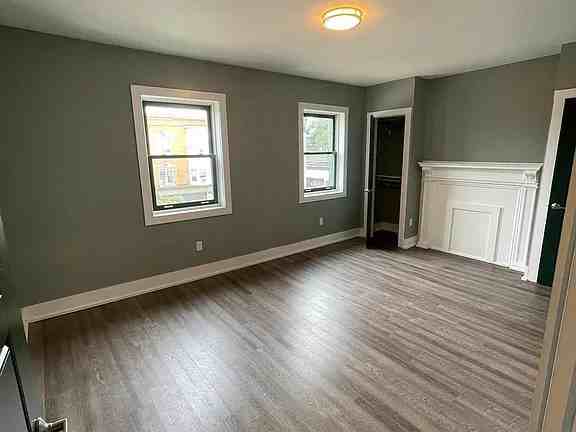 1656 Broadway Avenue #101 - Photo 4 of 8