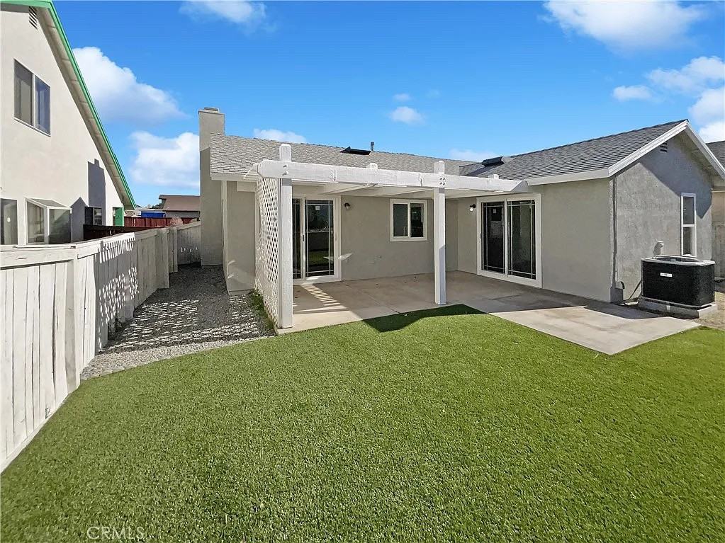 12362 Highgate Ave - Photo 2 of 10