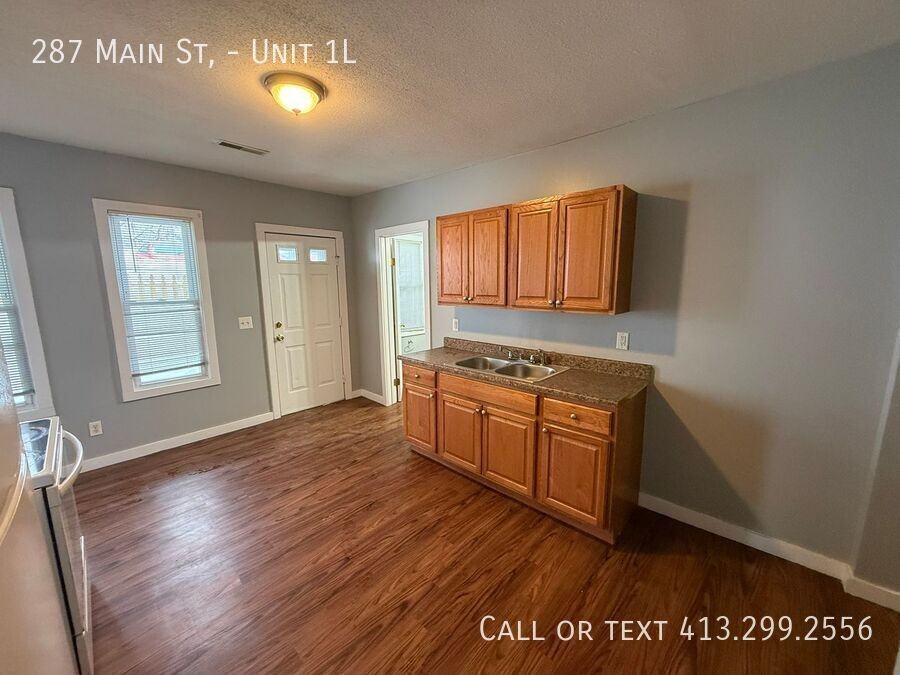 287 Main St #1L - Photo 2 of 17