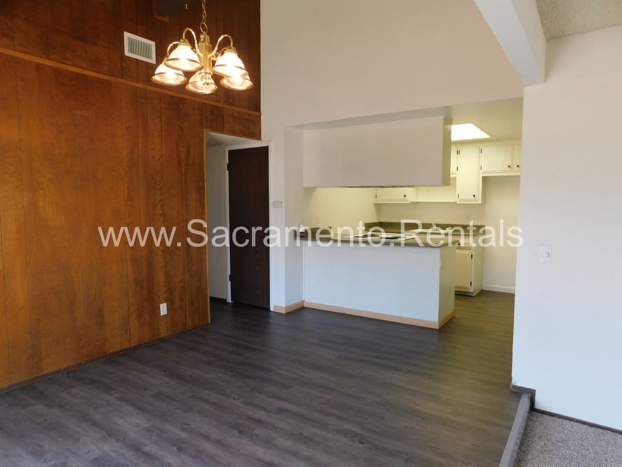 6070 Margo Dr - Photo 4 of 11