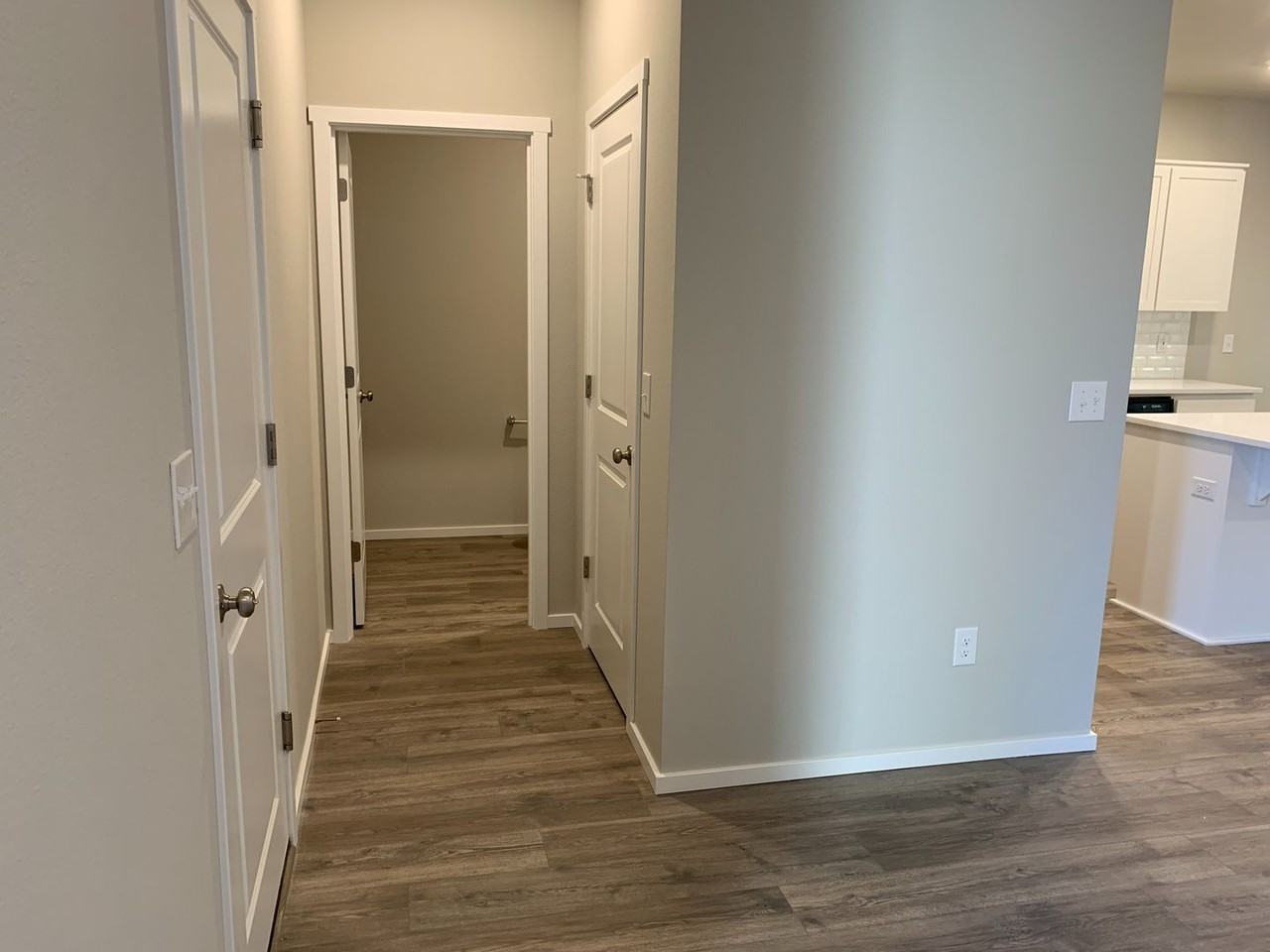 9452 N Chestnut Ct - Photo 3 of 30