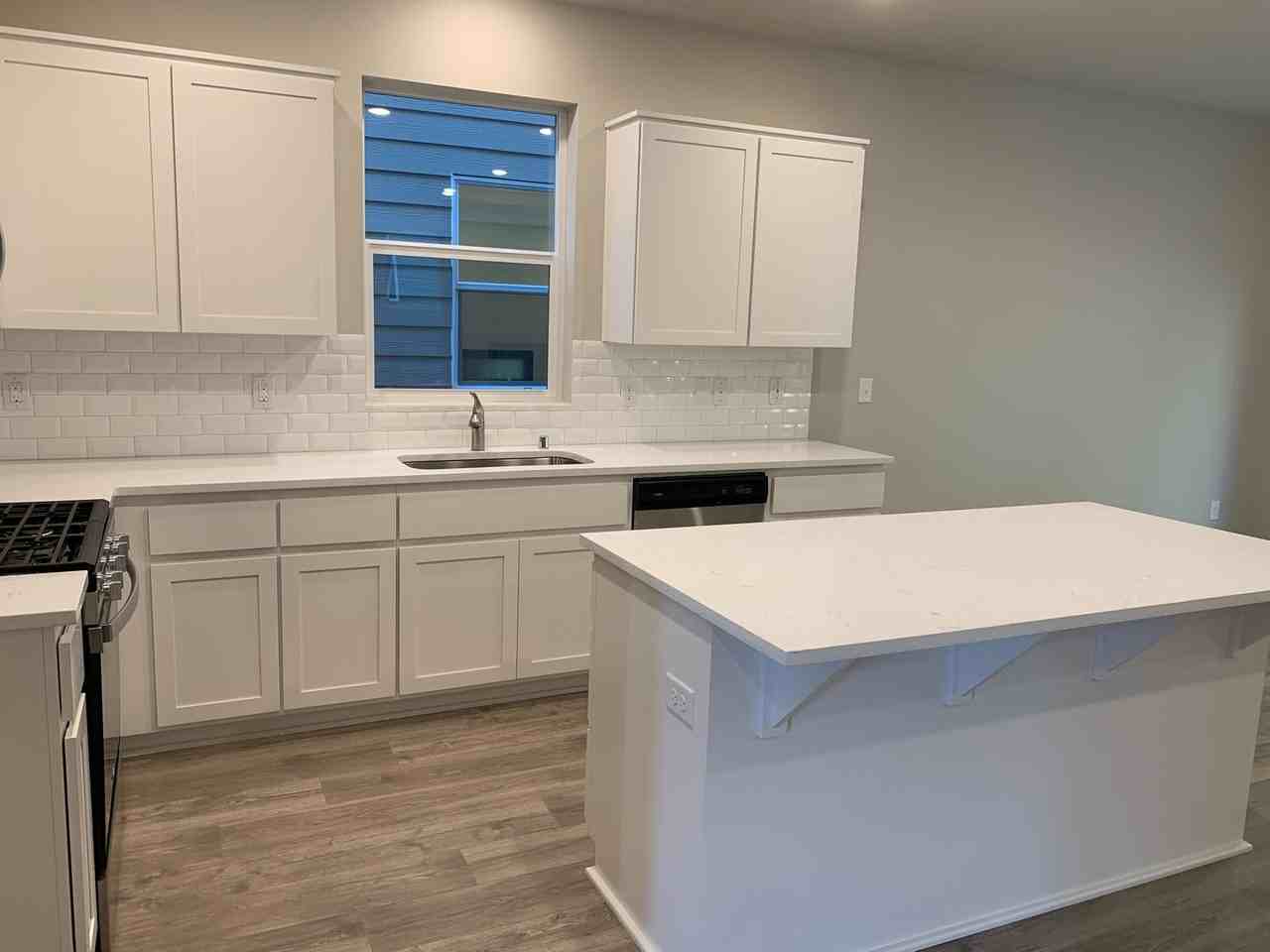 9452 N Chestnut Ct - Photo 6 of 30