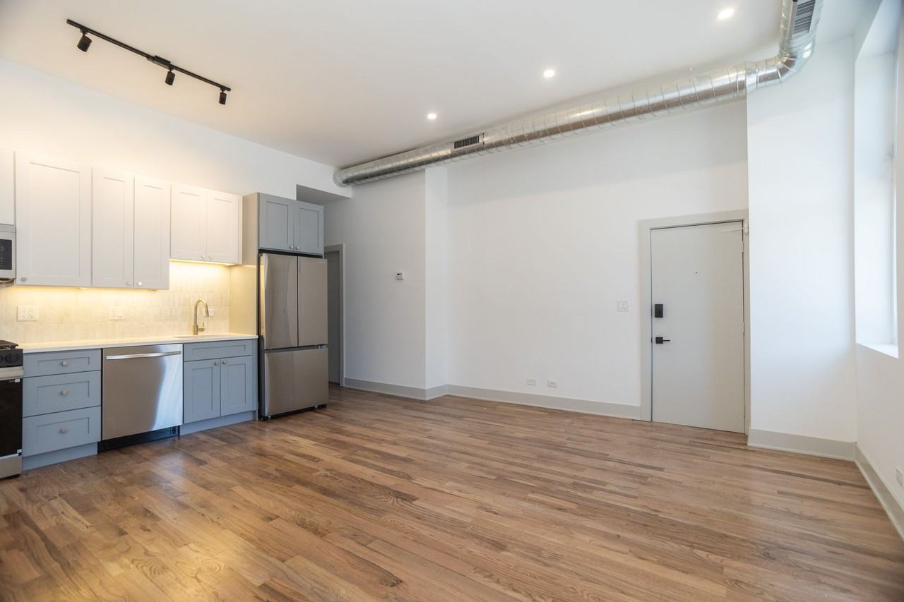 2028-2030 N Oakley - Photo 5 of 20