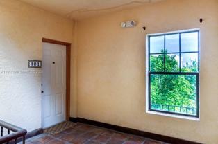 934 Michigan Ave - Photo 1 of 1