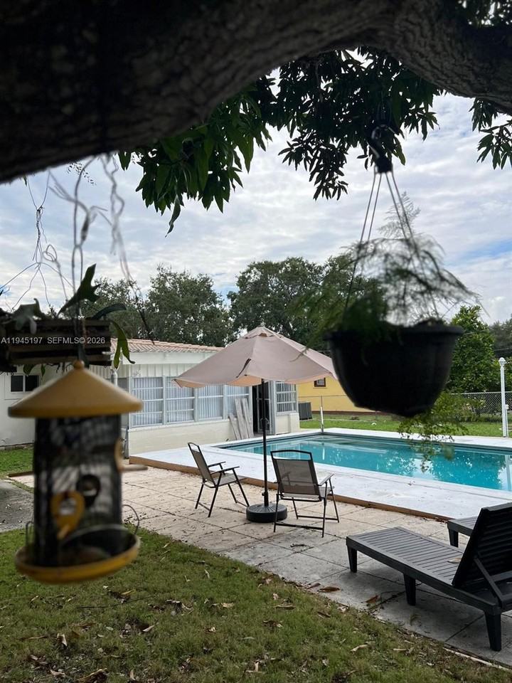 1735 Ne 157th Ter #1735 - Photo 7 of 42