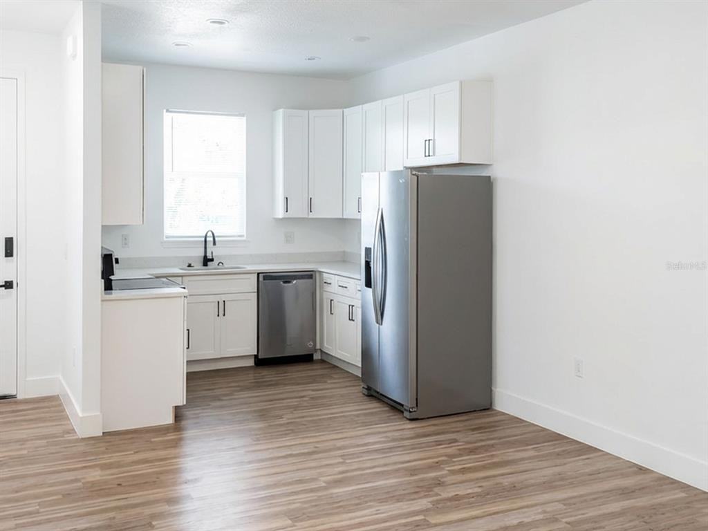 215 C St #215B - Photo 3 of 25